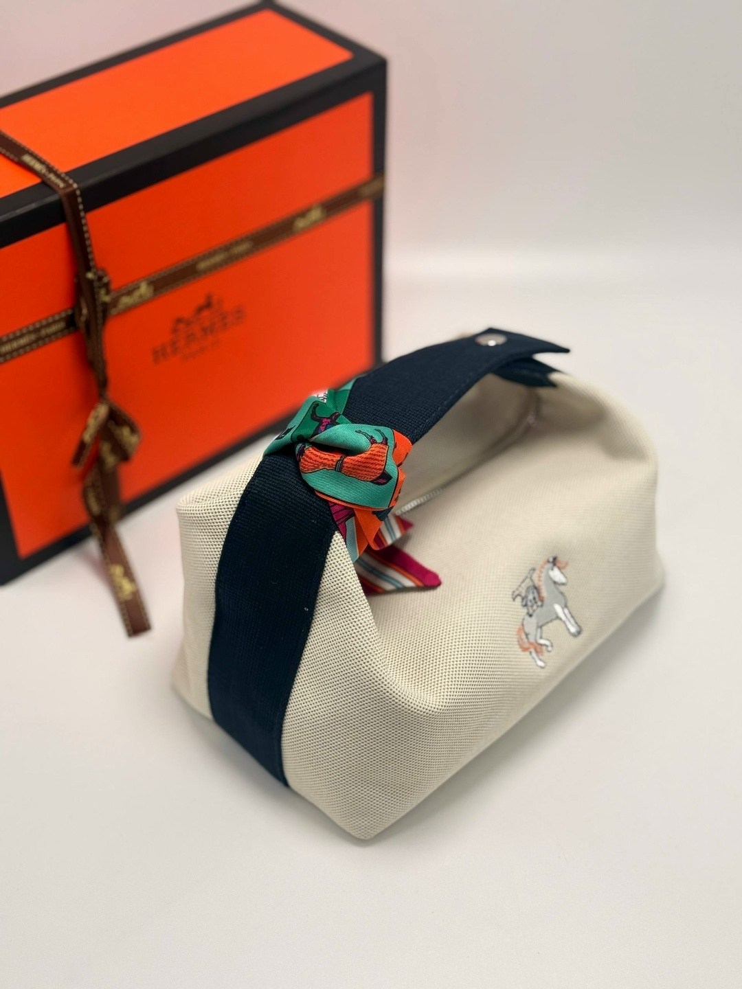hermes косметичка,сумка hermes,сумка косметичка hermes,сумка косметичка маленькая тканевая тоут hermes,сумка женская hermes