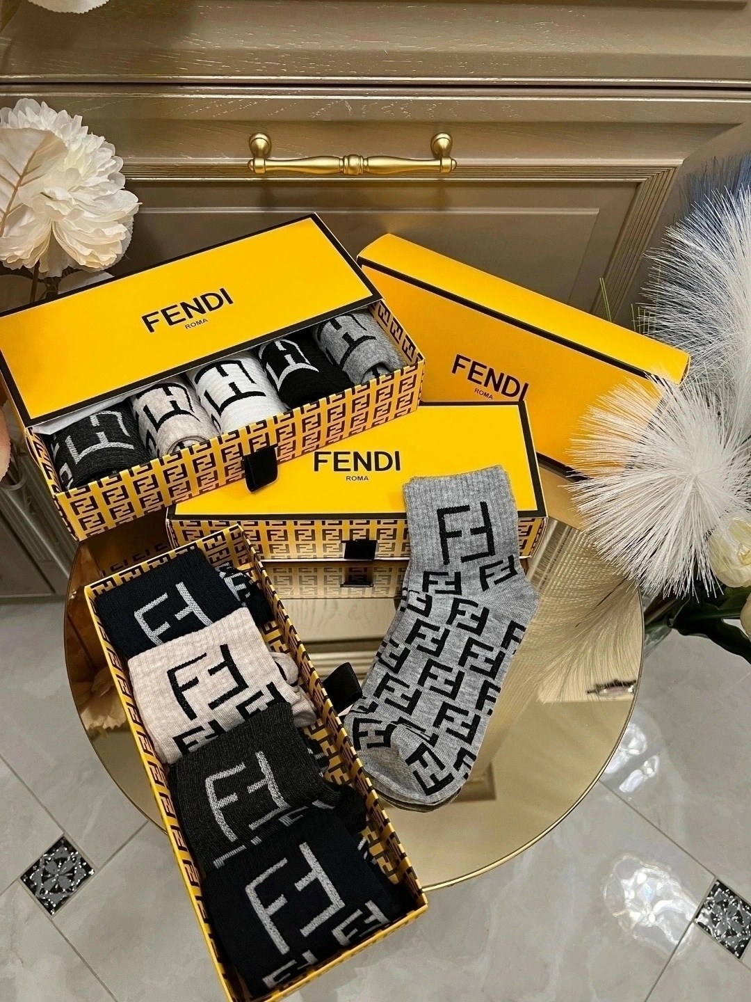 носки chanel,носки шанель,носки универсальные,носки мода,носки модная