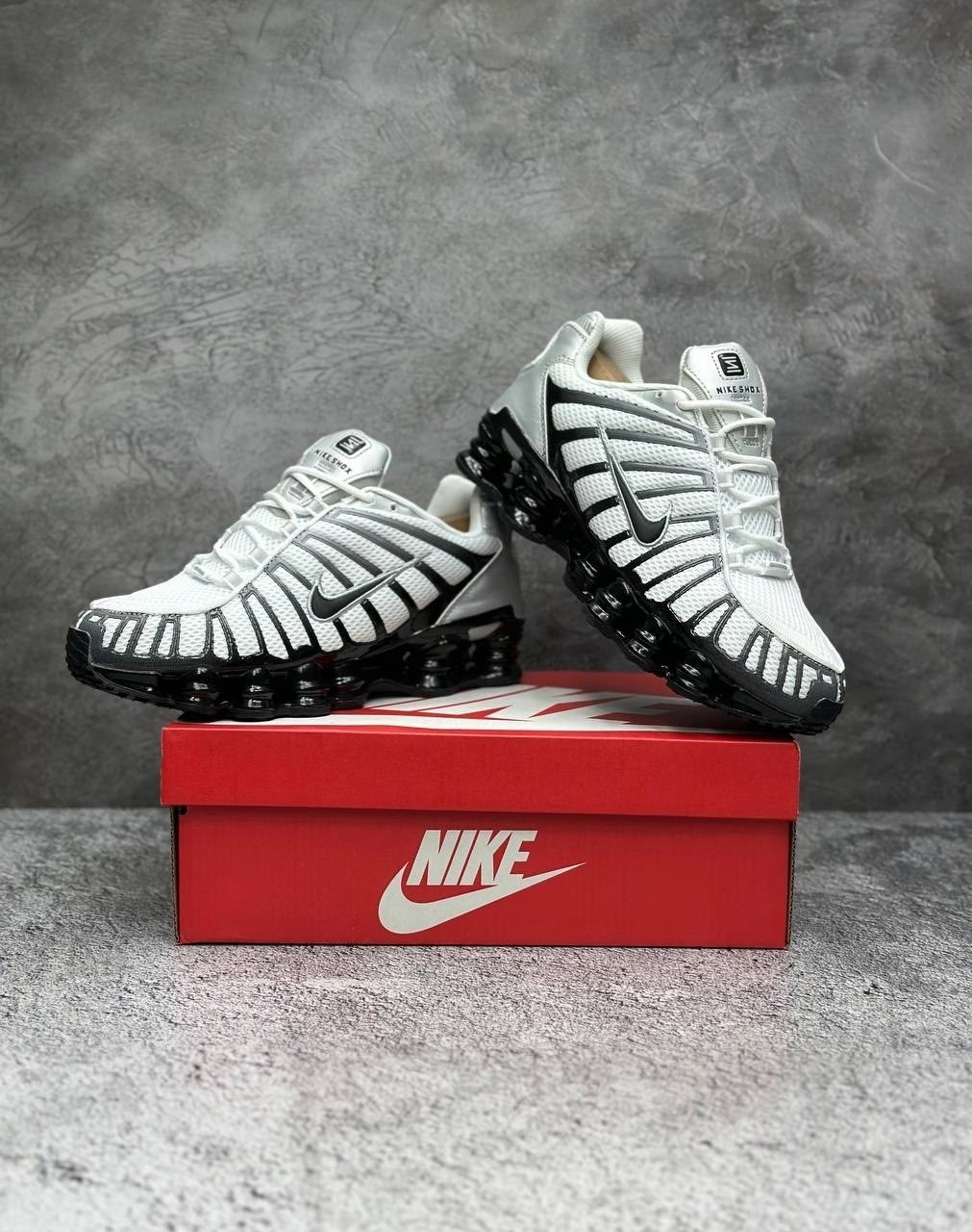 мужские кроссовки nike air max tn plus,кроссовки nike air max tn,кроссовки shox tl metallic silver panda nike,кроссовки nike air max tn plus,nike air max tn plus