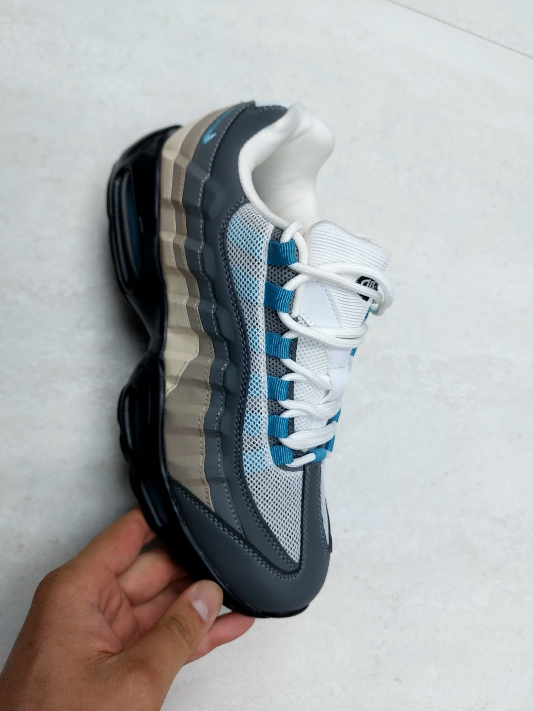 nike air max 95 essential,nike air max 95,nike air max 95 prm,nike air max 95 premium,кроссовки nike air max 95