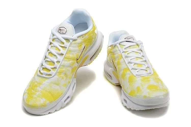 nike tn air max plus,nike air max plus,кроссовки,nike air max tn,nike tn white-yellow