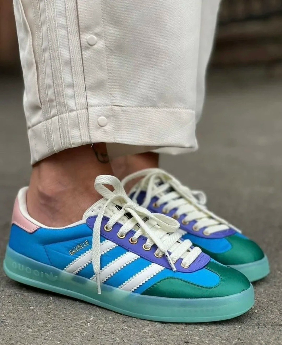 кроссовки женские adidas,,кроссовки adidas,adidas gucci gazelle,adidas gazelle