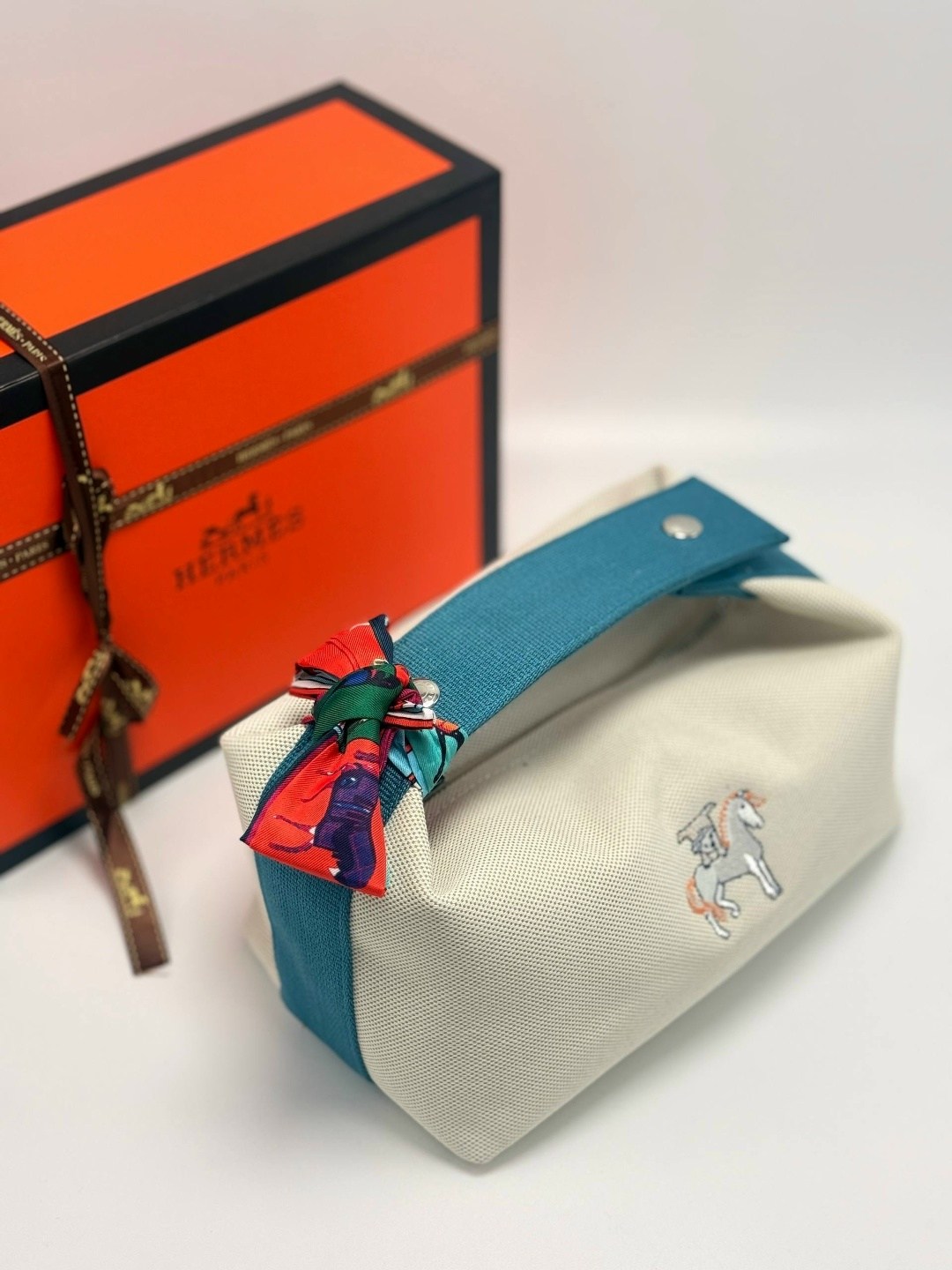 hermes косметичка,сумка hermes,сумка косметичка hermes,сумка косметичка маленькая тканевая тоут hermes,сумка женская hermes