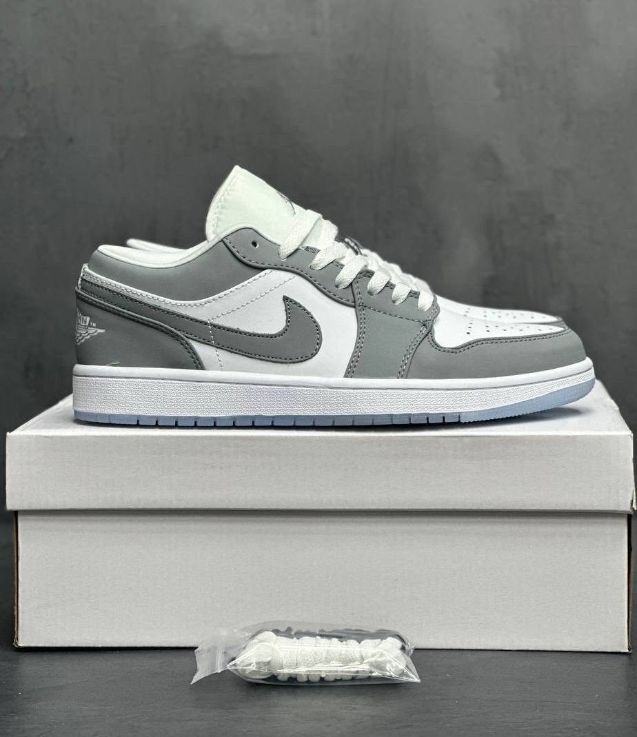 кроссовки nike air jordan 1 low wolf grey,nike air jordan 1 low wolf grey,air jordan 1 low wolf grey dc0774-105,nike air jordan 1 low,кроссовки nike air jordan 1 low