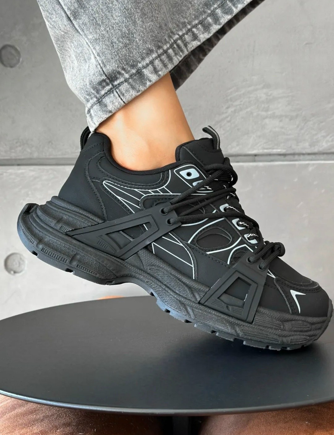 кроссовки черные,кроссовки track balenciaga,женские кроссовки balenciaga,баленсиага трек 2 кроссовки,кроссовки черные демисезонные