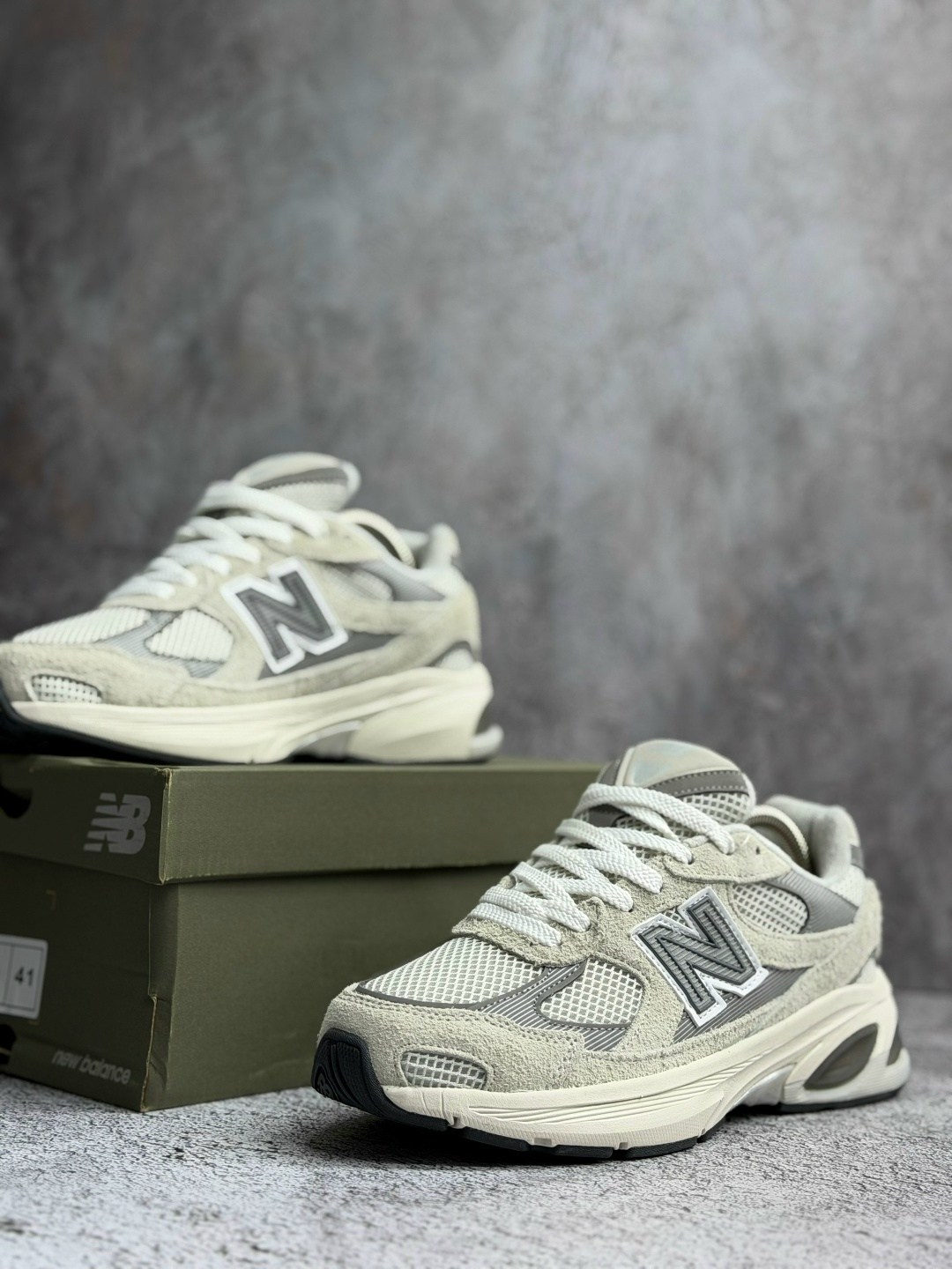 кроссовки мужские new balance,кроссовки new balance,кроссовки new balance 9060,new balance 2002r grey,кроссовки мужские new balance 9060