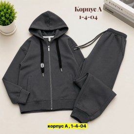 Костюм