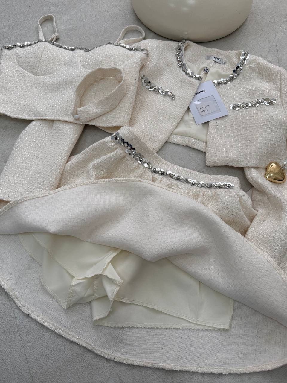 элегантные пальто,твидовый костюм,костюм chanel,женские костюмы,