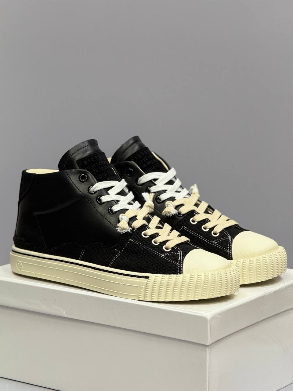 кеды maison margiela мужские черные,кеды maison margiela evolution,кеды maison margiela,черные кроссовки new evolution mid maison margiela,таби кеды марджела