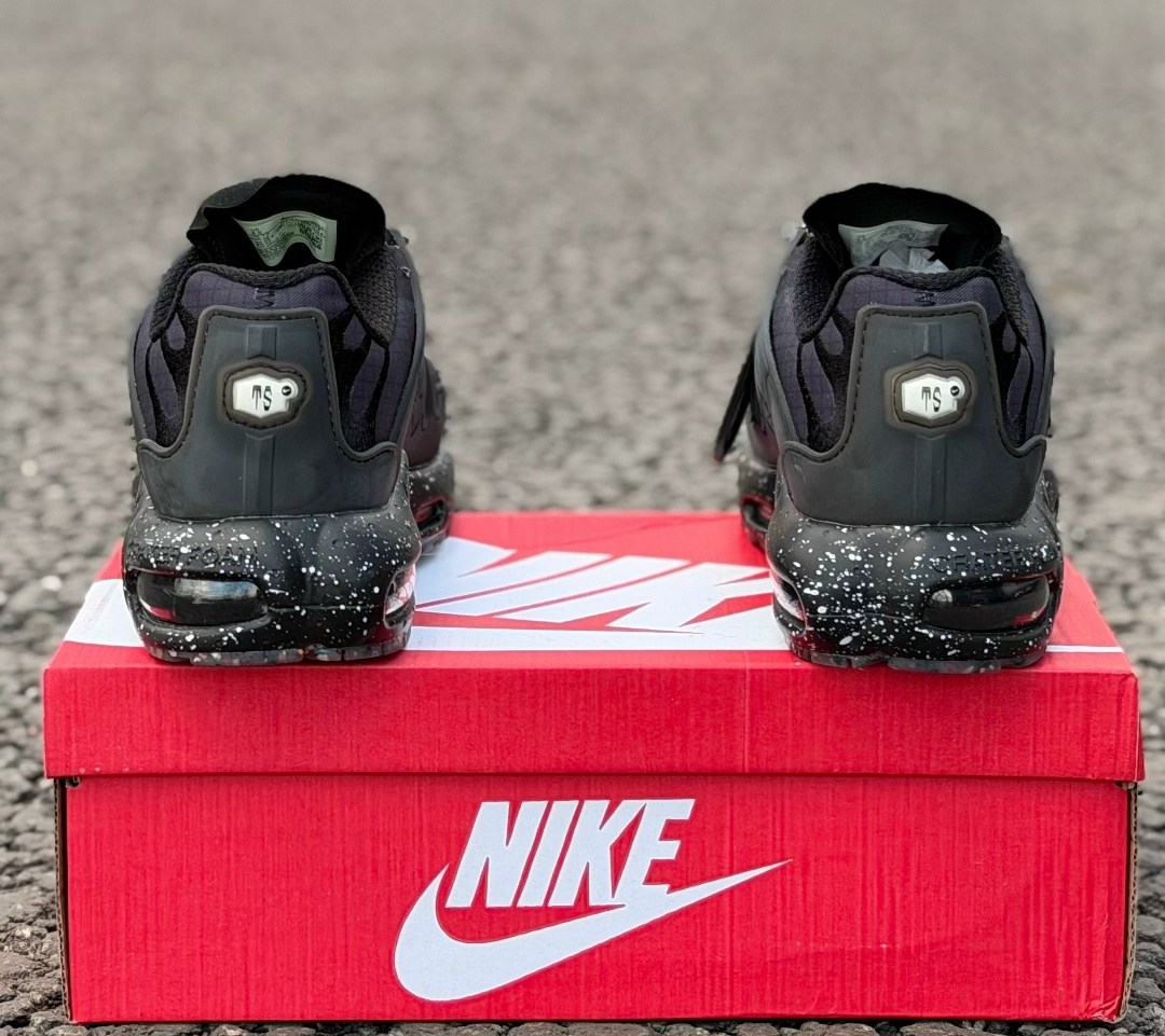 кроссовки nike air max plus tn terrascape,кроссовки nike air max plus tn,кроссовки nike air max terrascape plus black lime,кроссовки nike air max terrascape plus,nike air max tn plus