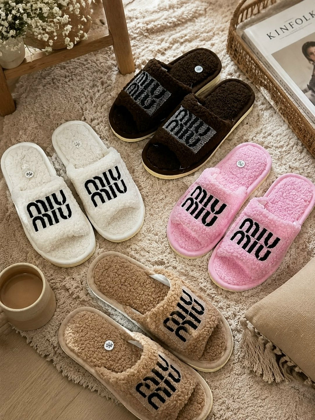 женские тапочки,,модные тапочки,тапочки miu miu,домашние тапочки