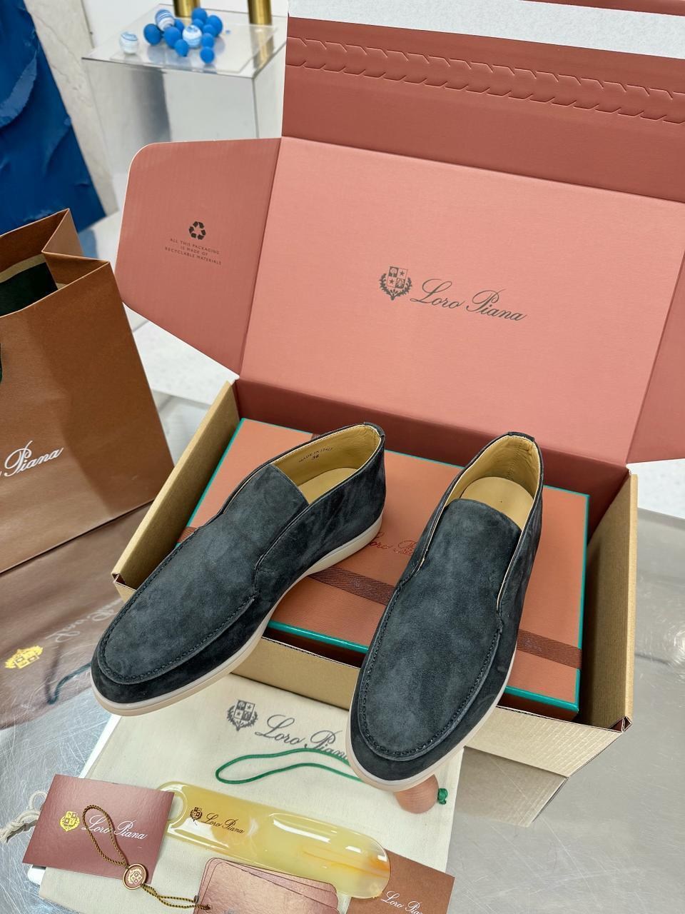 замшевые лоферы loro piana,женские лоферы loro piana,loro piana лоферы,замшевые ботинки лоро пиано женские,лоферы из натуральной замши loro piana