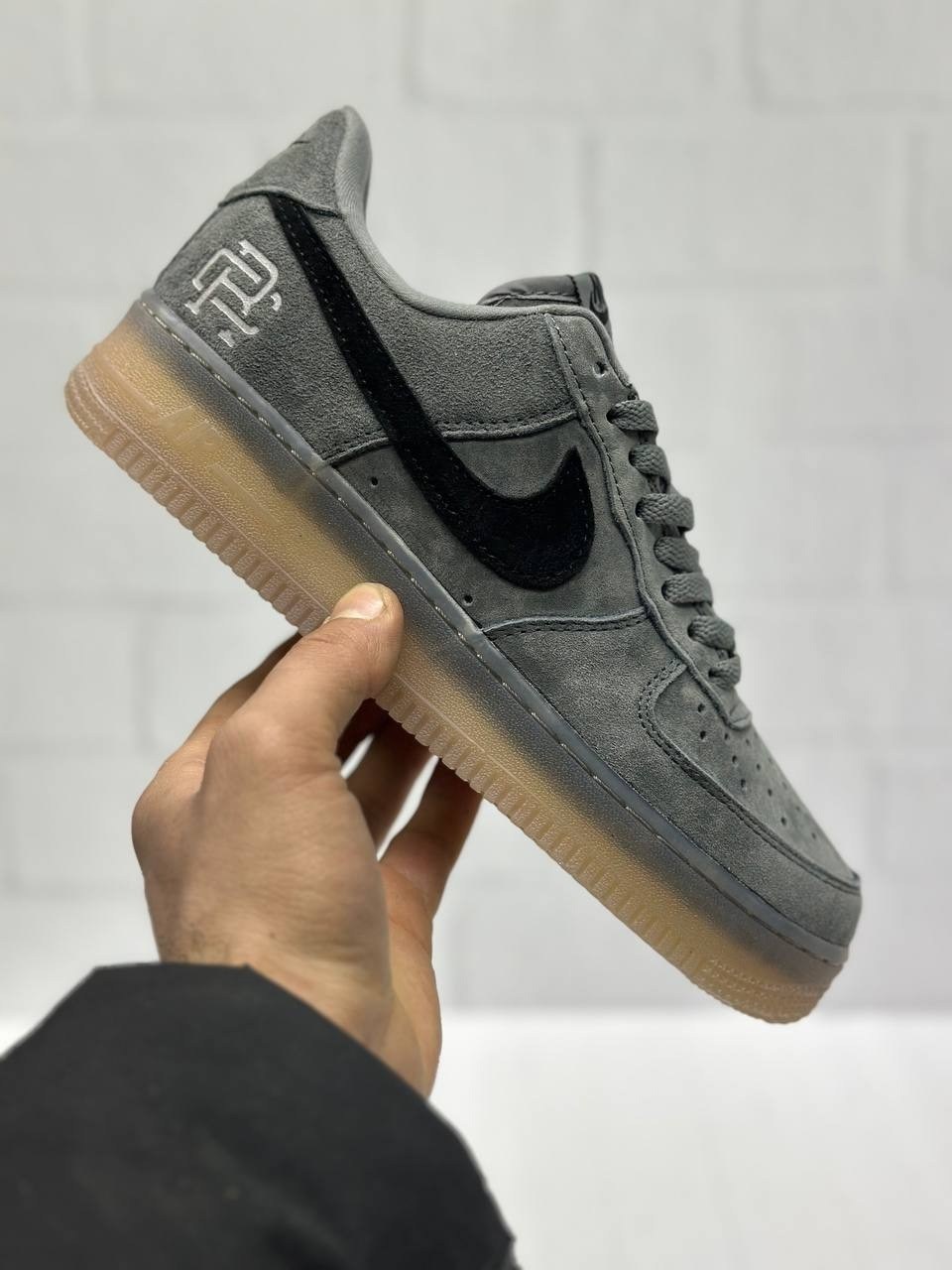 кросcовки nike air force 1,nike air force 1 low,nike air force 1 low suede dark grey,мужские nike air force 1 mid серые кроссовки,nike air force 1 low grey suede