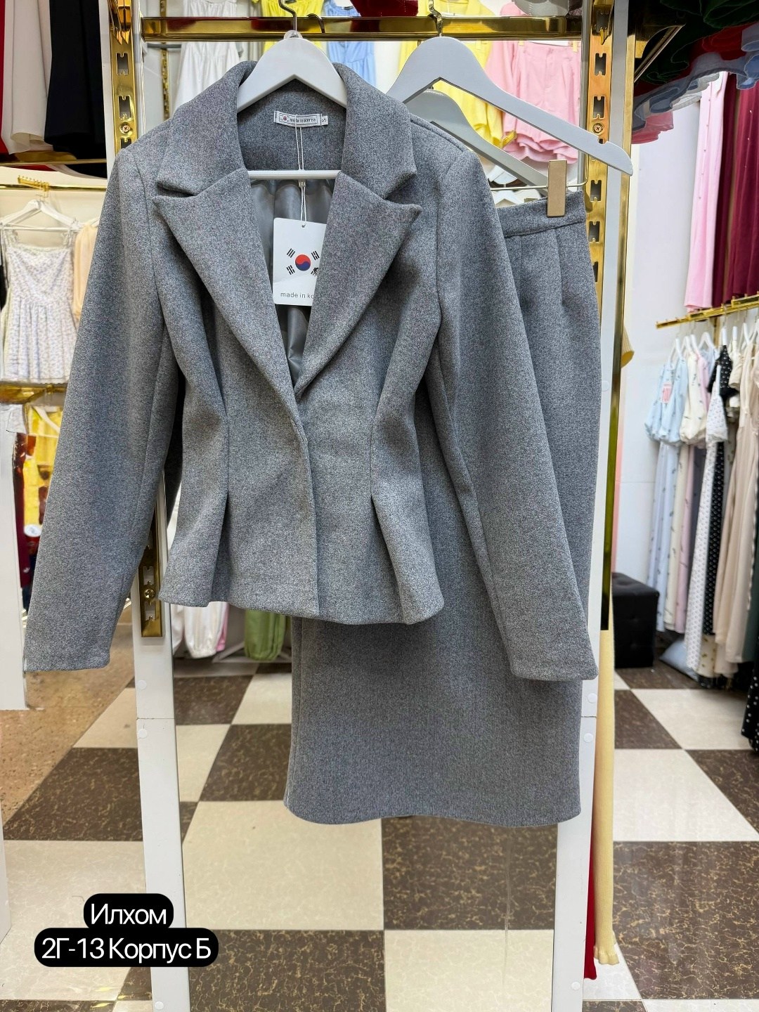 костюм с пиджаком и юбкой,костюмы женские с юбкой,пиджак юбка,элегантные костюмы,жакет с юбкой