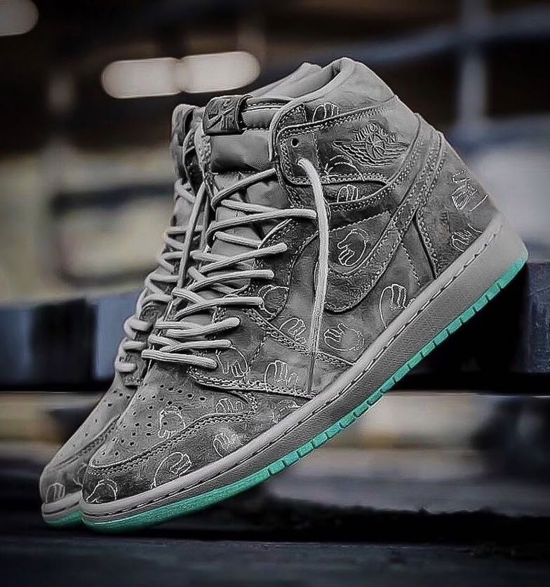 air jordan 1 kaws,nike air jordan 1 retro high og,nike air jordan 1 retro high,air jordan 1 retro high og,nike air jordan 1 mid