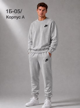Костюм