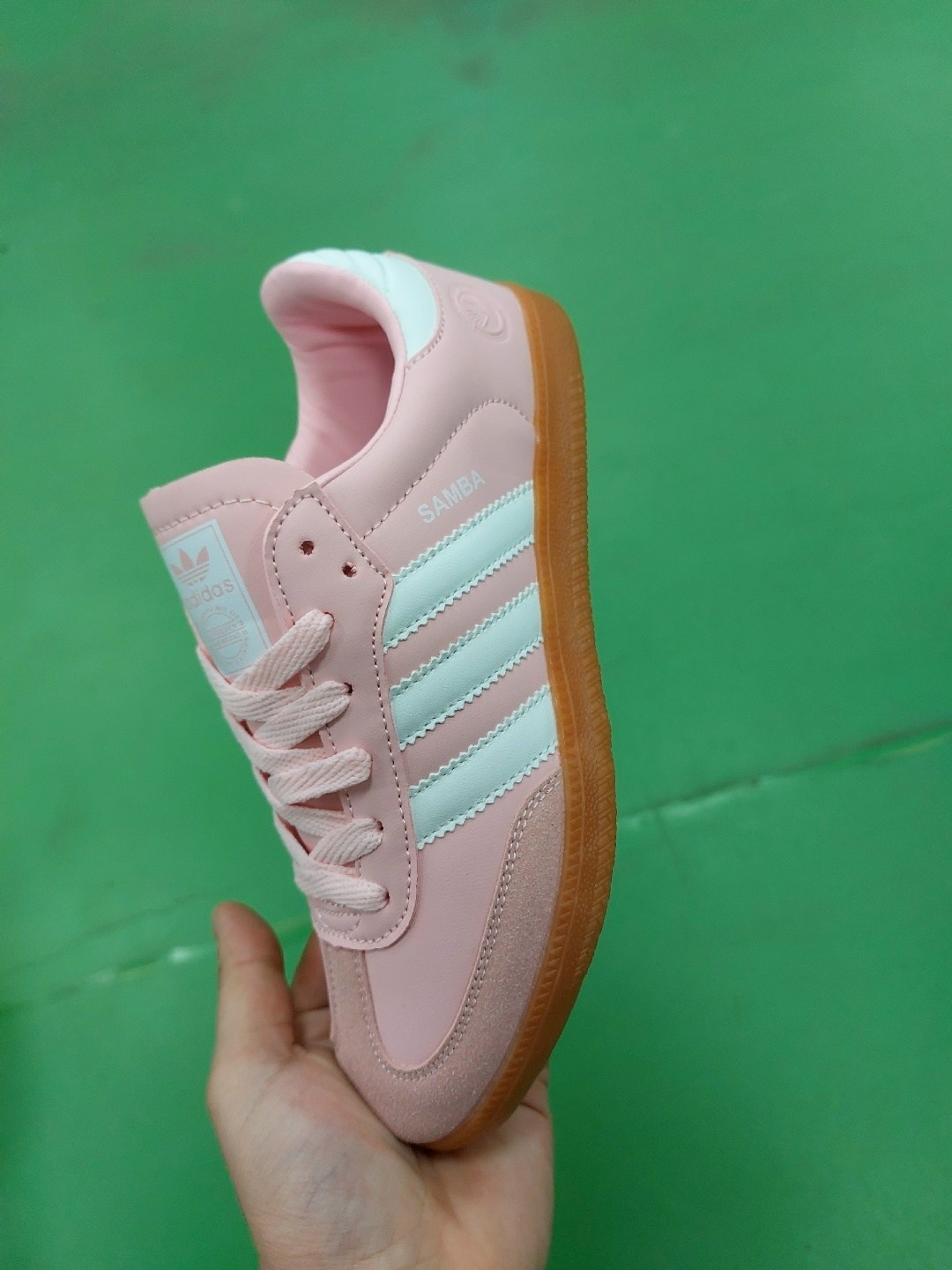 кроссовки адидас самба серые,кроссовки adidas originals gazelle indoor,кроссовки adidas spezial,кроссовки adidas,кроссовки adidas samba