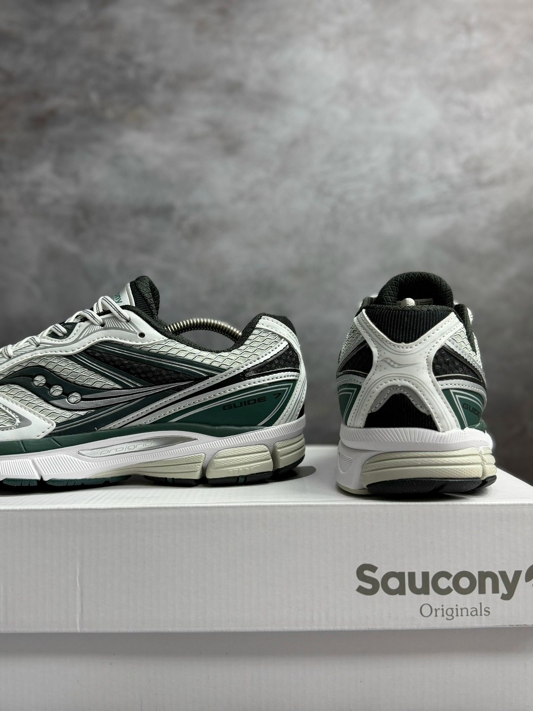 кроссовки saucony,saucony originals,saucony progrid omni 9,saucony cohesion,saucony progrid triumph 4