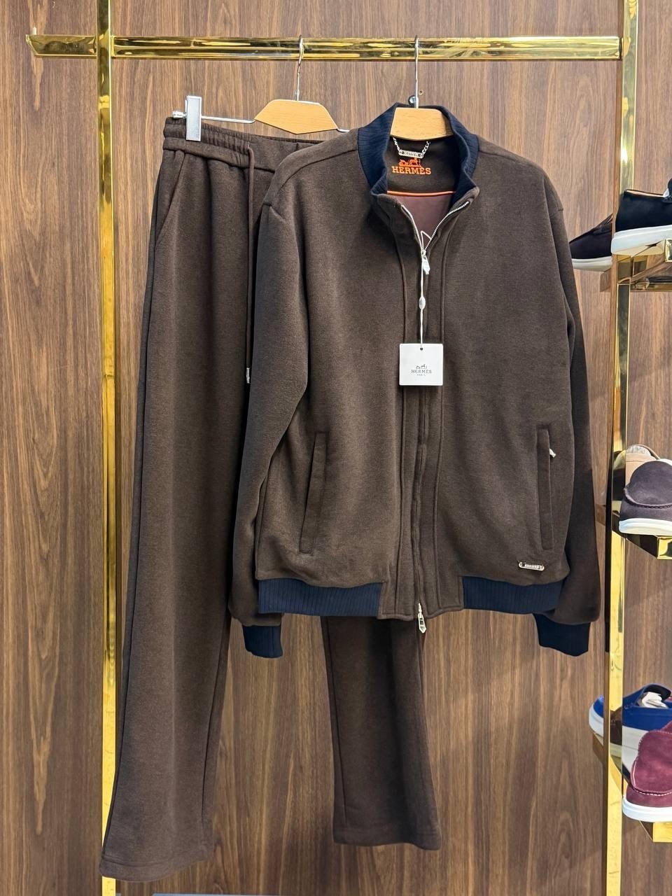 спортивный костюм brunello cucinelli,костюм спортивный loro piana,костюм brunello cucinelli,спортивный костюм brunello cucinelli мужской,костюм loro piana