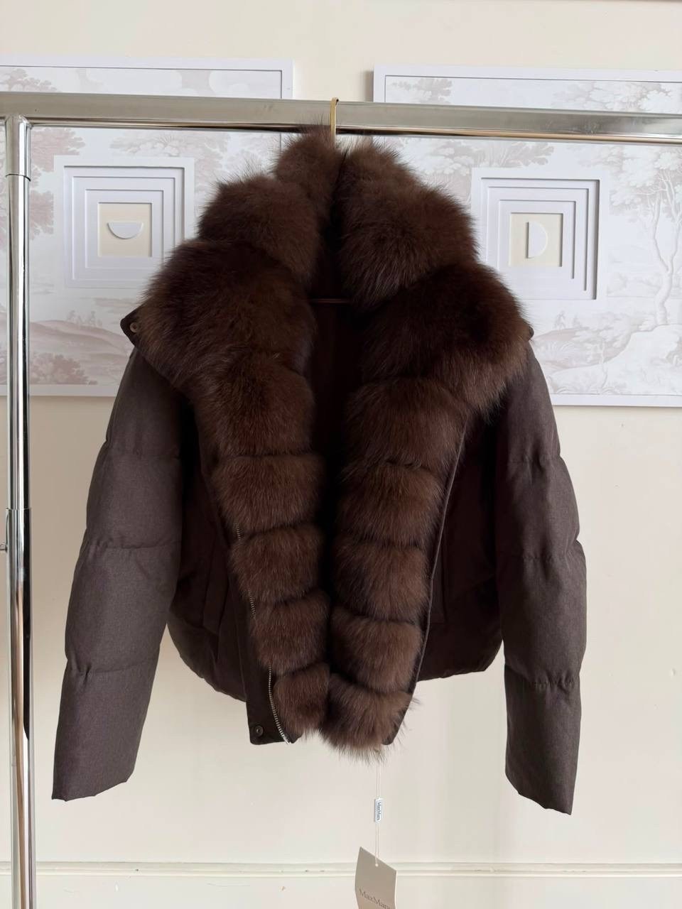 пуховик с натуральным мехом,пуховик короткий,куртка с натуральным мехом,пуховик с натуральным мехом женский,куртка на утином пуху с воротником из лисьего меха