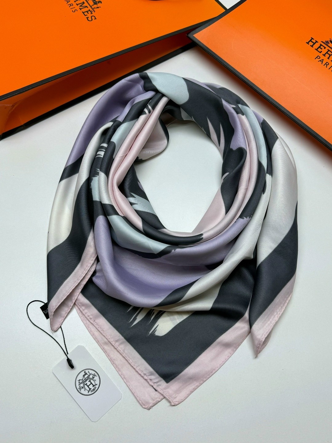 платок шелковый,платок шелковый женский тонкий,шелковый платок hermes,брендовый шелковый платок hermes,шарф платок шелковый