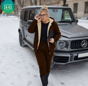 Костюм