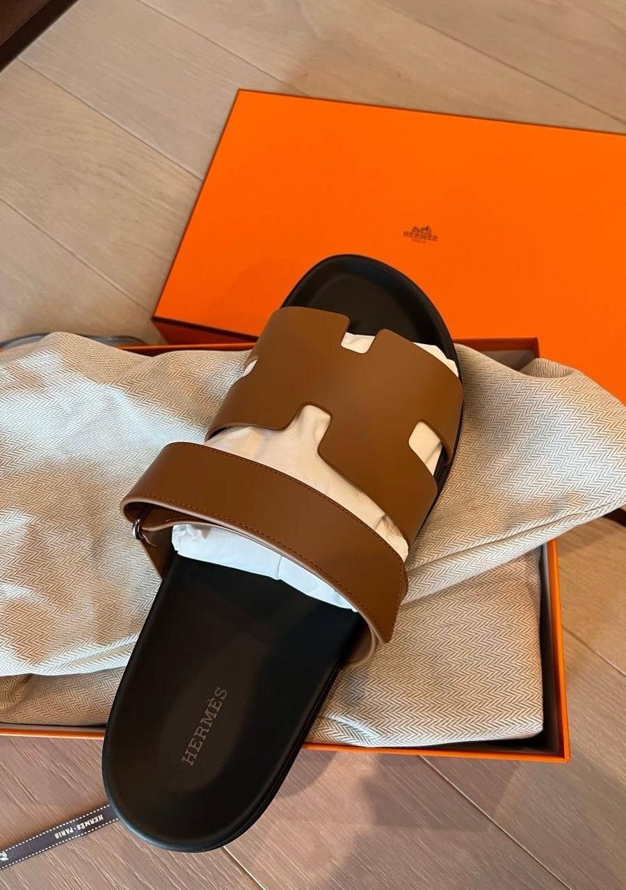 женские шлепанцы,мужские шлепанцы,,сандалии hermes,кожаные сандалии