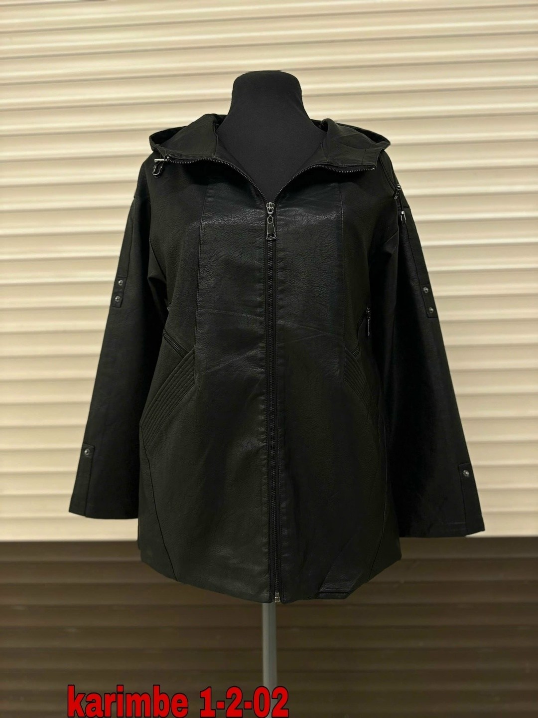 куртки из экокожи женские больших размеров,куртка дермантиновая женская больших размеров,женская верхняя одежда больших размеров,куртка кожаная женская большие размеры,куртка женская большие размеры
