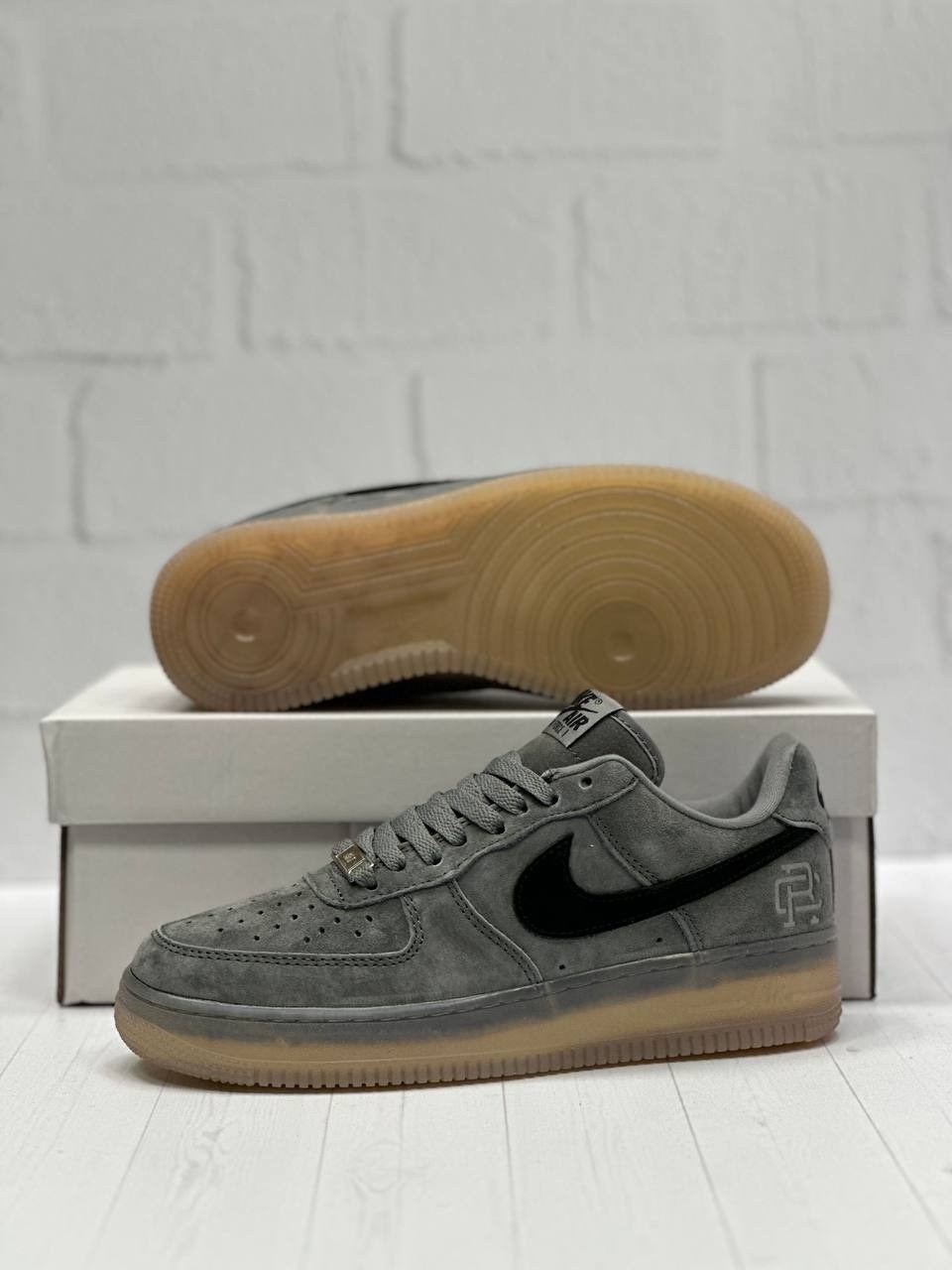 кросcовки nike air force 1,nike air force 1 low,nike air force 1 low suede dark grey,мужские nike air force 1 mid серые кроссовки,nike air force 1 low grey suede