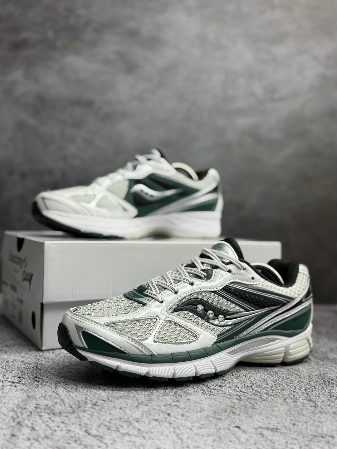 кроссовки saucony,saucony originals,saucony progrid omni 9,saucony cohesion,saucony progrid triumph 4