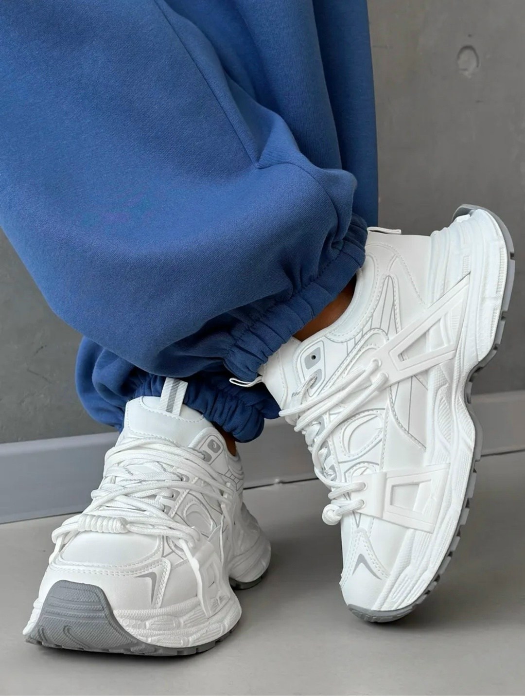 кроссовки женские,кроссовки белые,женские кроссовки balenciaga,кроссовки модные,массивные кроссовки