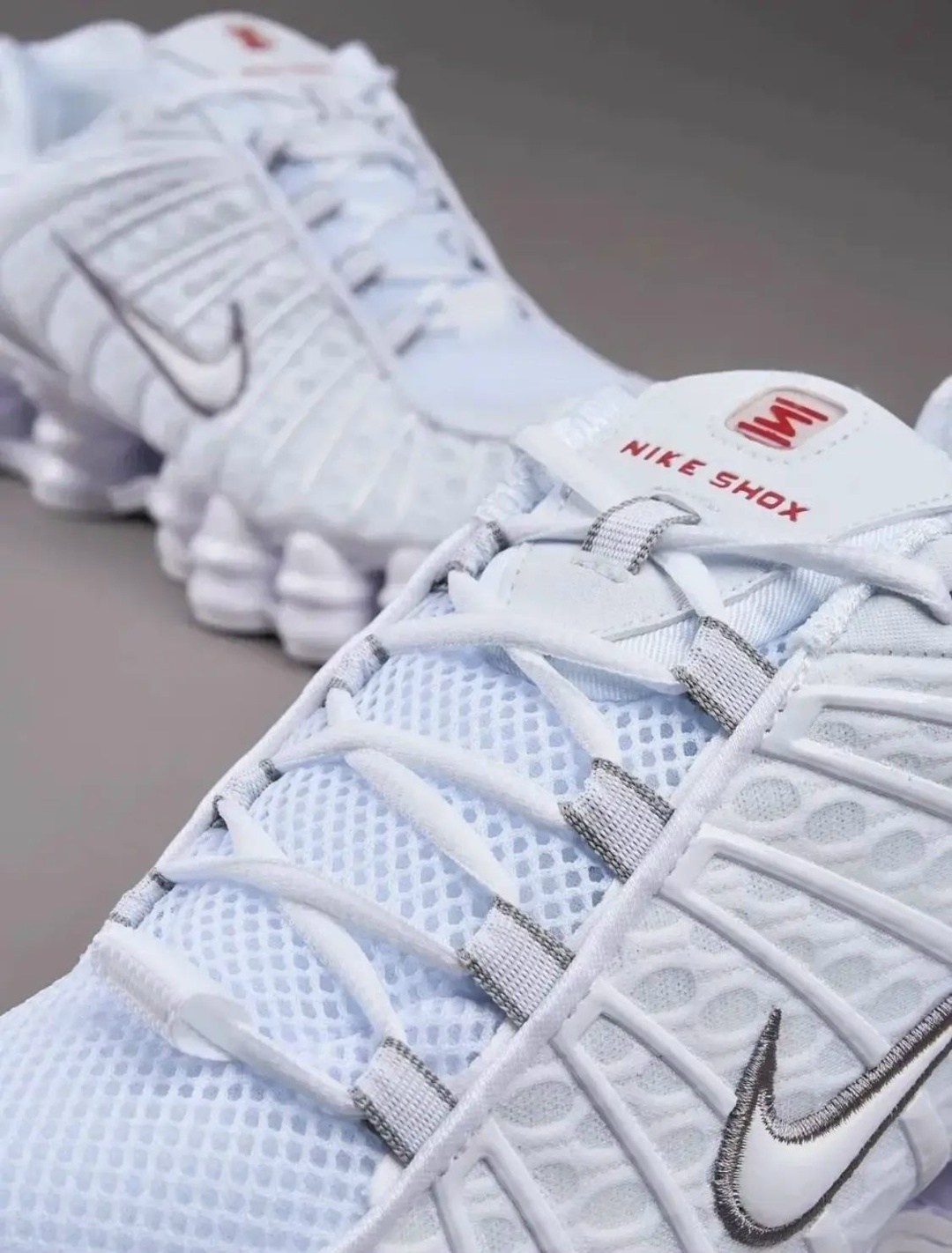 кроссовки shox tl "metallic silver" white nike,nike shox tl white metallic silver,кроссовки nike shox tl,кроссовки nike shox tl белые,кроссовки nike shox мужские