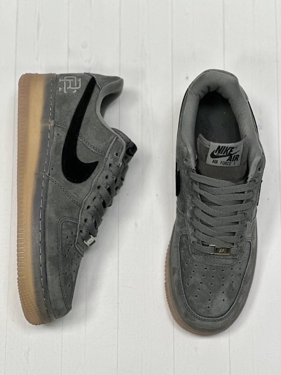 кросcовки nike air force 1,nike air force 1 low,nike air force 1 low suede dark grey,мужские nike air force 1 mid серые кроссовки,nike air force 1 low grey suede