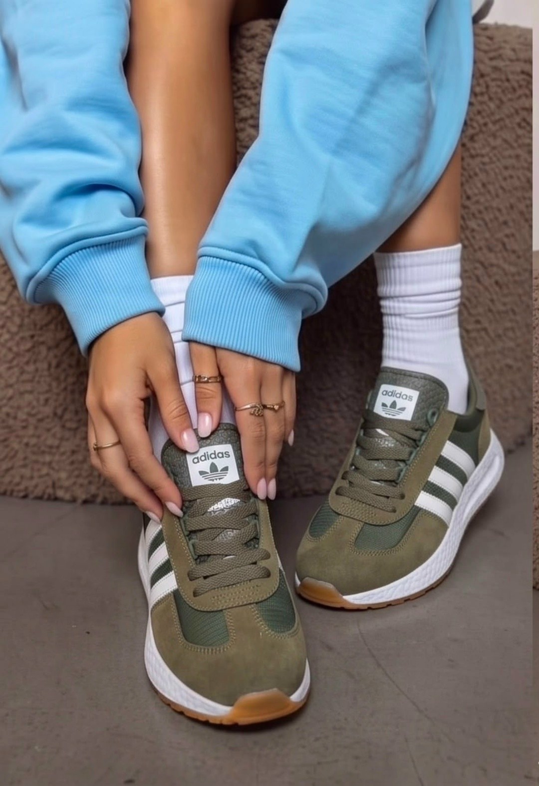 кроссовки adidas,,женские кроссовки adidas,кроссовки adidas retropy,женские кроссовки