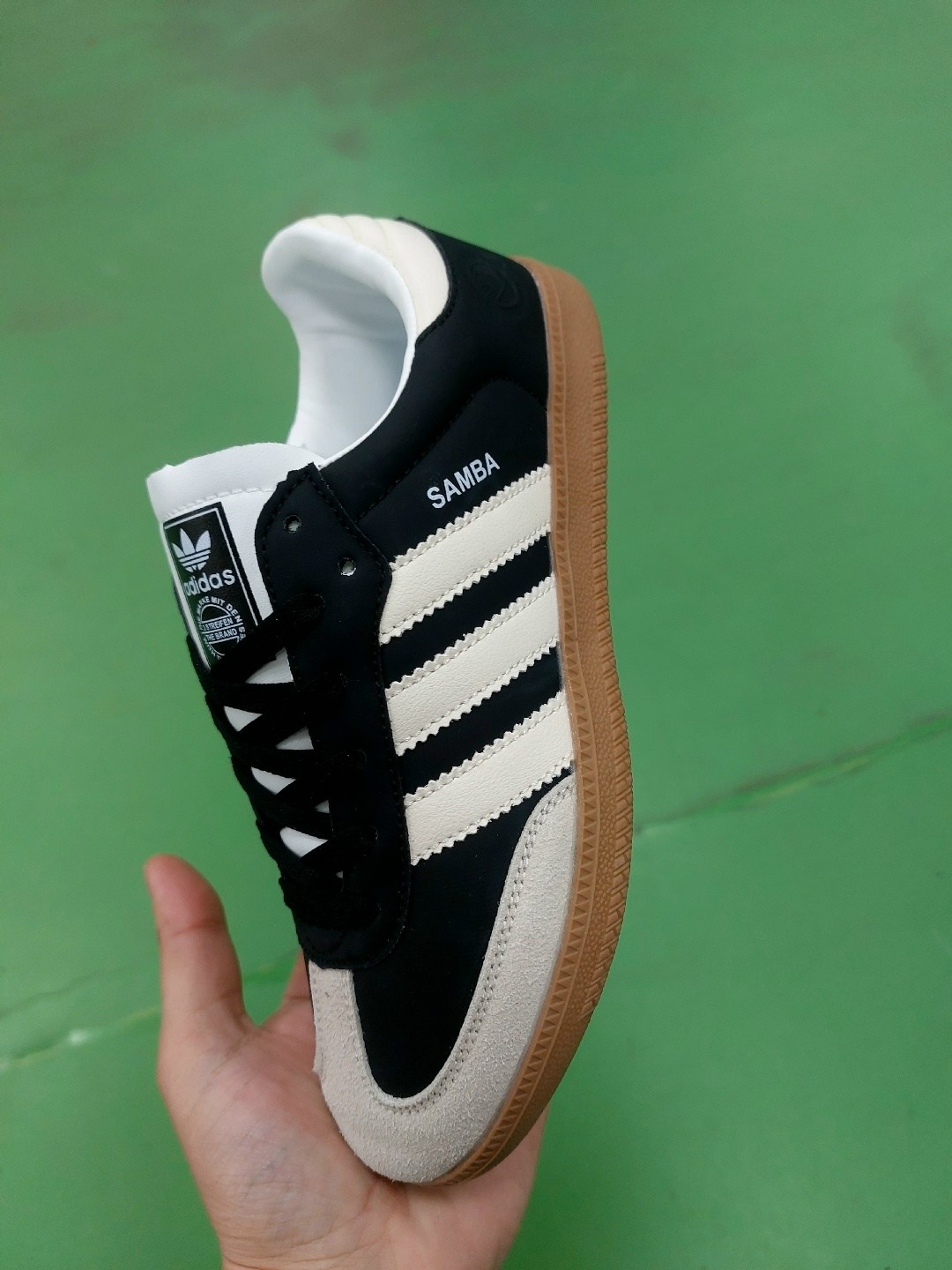 кроссовки адидас самба серые,кроссовки adidas originals gazelle indoor,кроссовки adidas spezial,кроссовки adidas,кроссовки adidas samba
