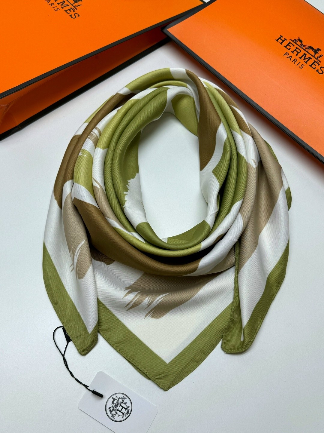 платок шелковый,платок шелковый женский тонкий,шелковый платок hermes,брендовый шелковый платок hermes,шарф платок шелковый