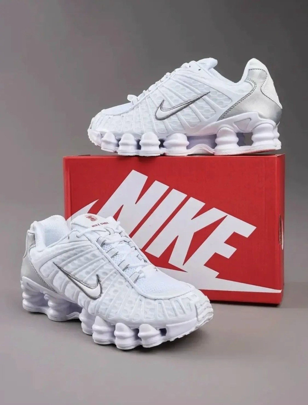 кроссовки shox tl "metallic silver" white nike,nike shox tl white metallic silver,кроссовки nike shox tl,кроссовки nike shox tl белые,кроссовки nike shox мужские