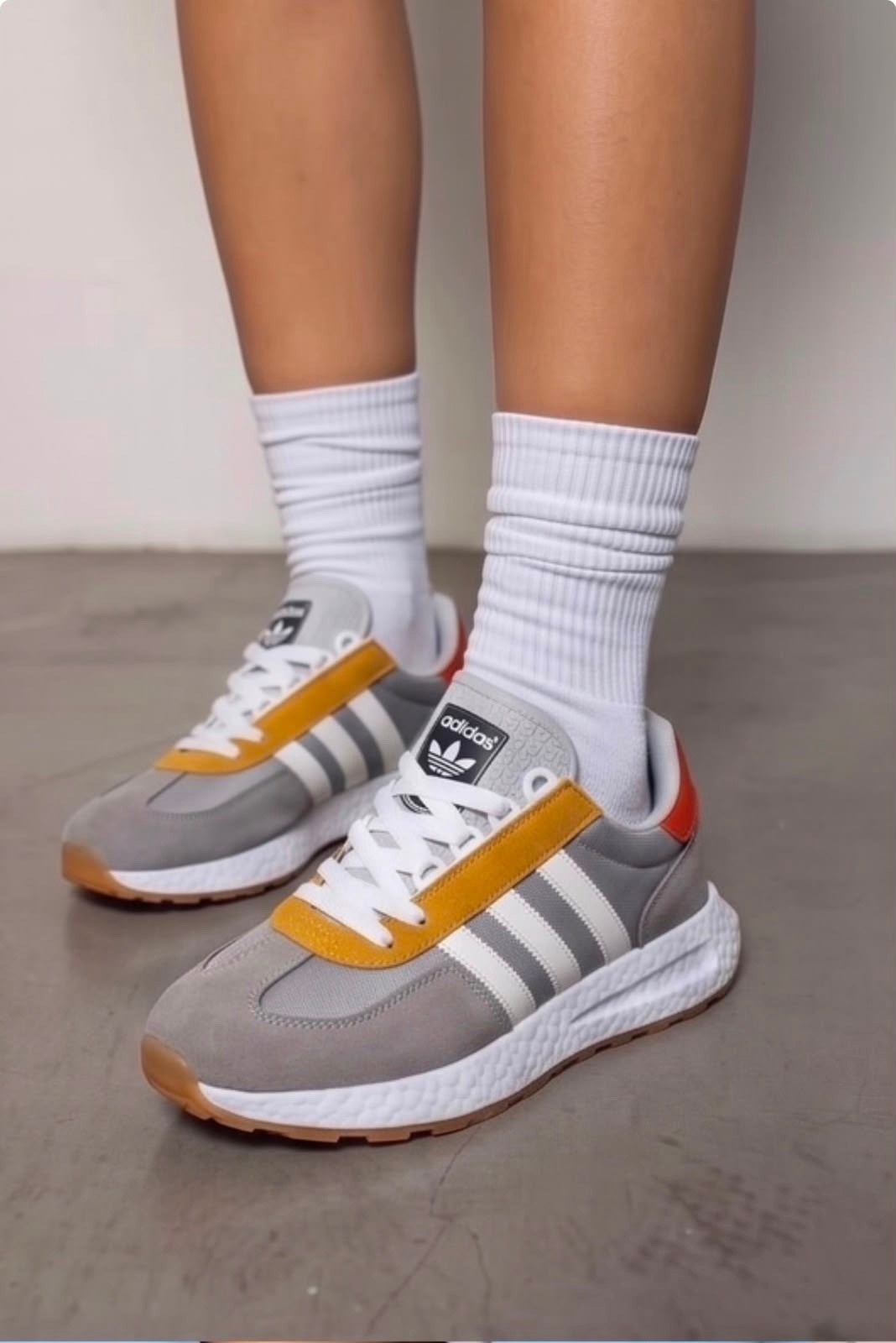 кроссовки adidas,,женские кроссовки adidas,кроссовки adidas retropy,женские кроссовки