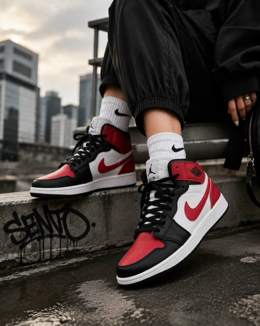 nike air jordan 1 retro high og,nike air jordan 1 mid,air jordan 1 retro high og,кроссовки мужские nike air jordan 1 retro high,nike air jordan 1 retro high