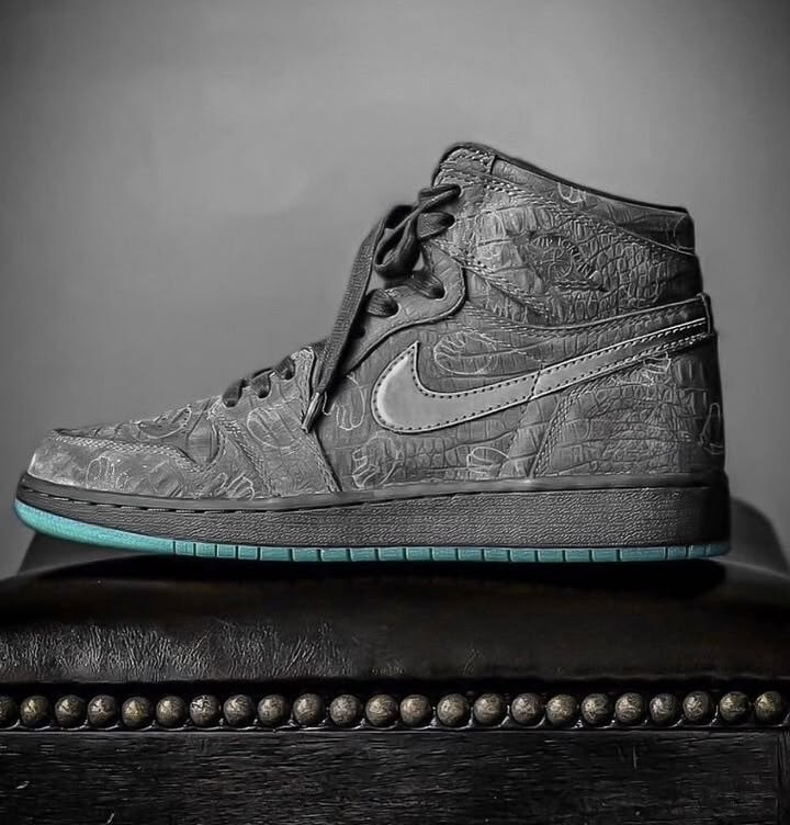 air jordan 1 kaws,nike air jordan 1 retro high og,nike air jordan 1 retro high,air jordan 1 retro high og,nike air jordan 1 mid