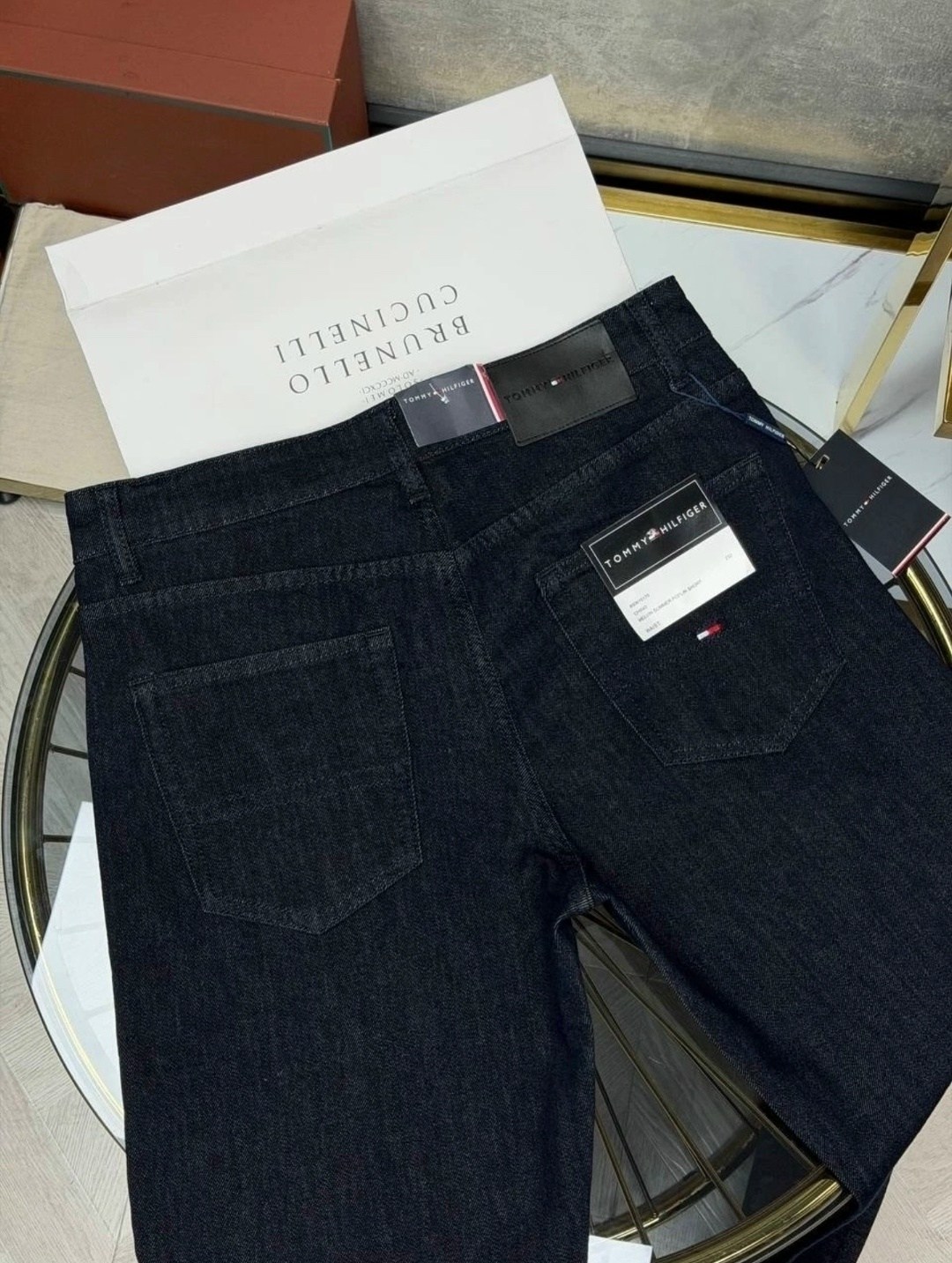 джинсы tommy hilfiger,джинсы томми хилфигер,мужские джинсы tommy hilfiger,джинсы томихилфигер артикул 1050961056,мужские джинсы