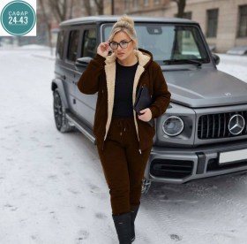 Костюм