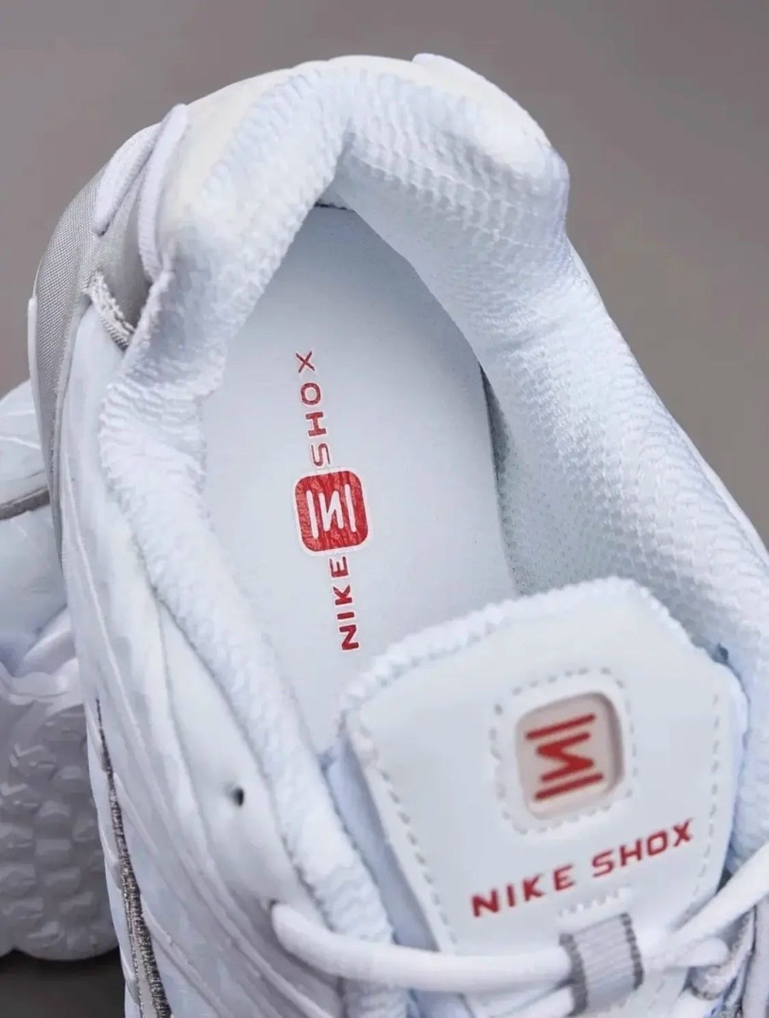 кроссовки shox tl "metallic silver" white nike,nike shox tl white metallic silver,кроссовки nike shox tl,кроссовки nike shox tl белые,кроссовки nike shox мужские