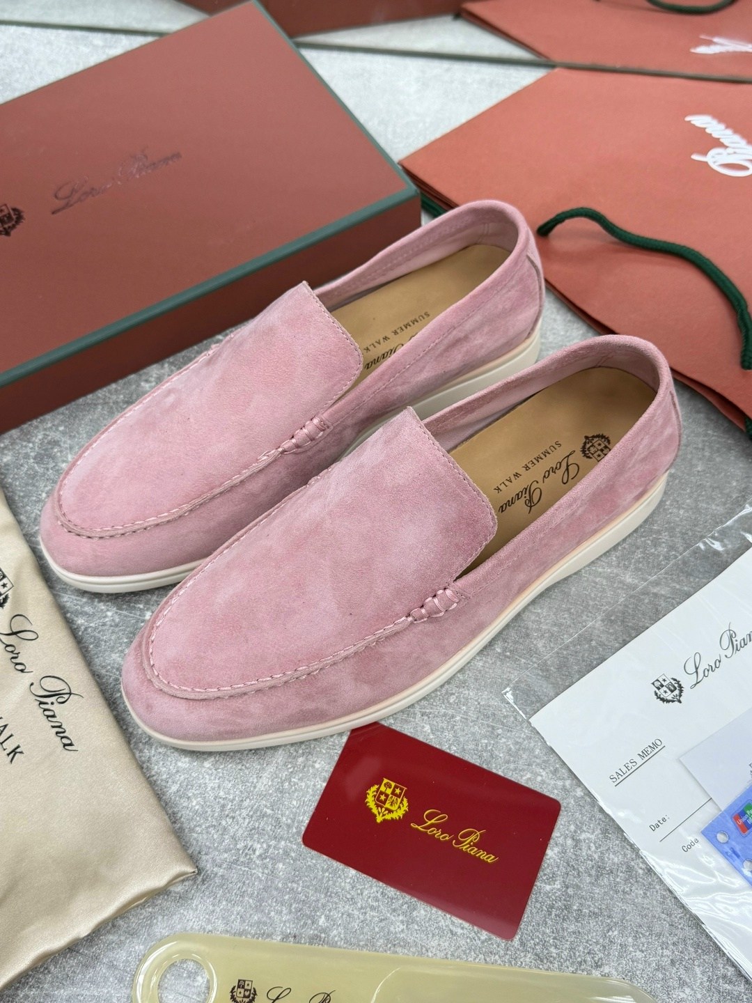 лоферы из натуральной замши loro piana,лоферы loro piana мужские,,лоферы loro piana,замшевые лоферы loro piana