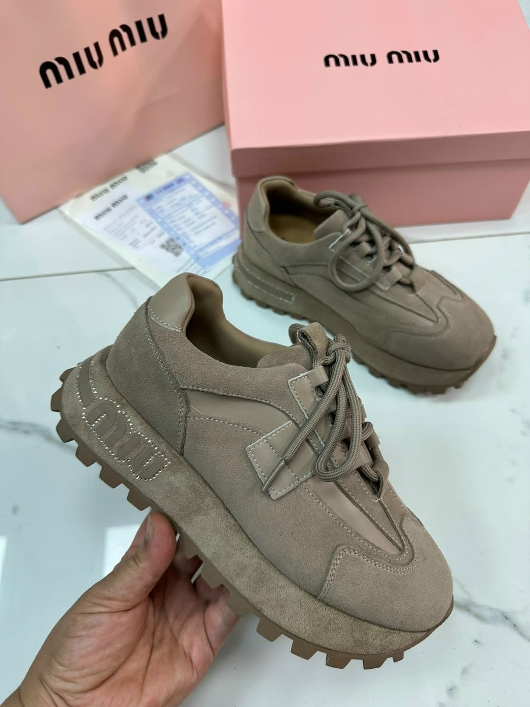 ,кроссовки женские,женские кроссовки miu miu,модные кроссовки,кроссовки miu