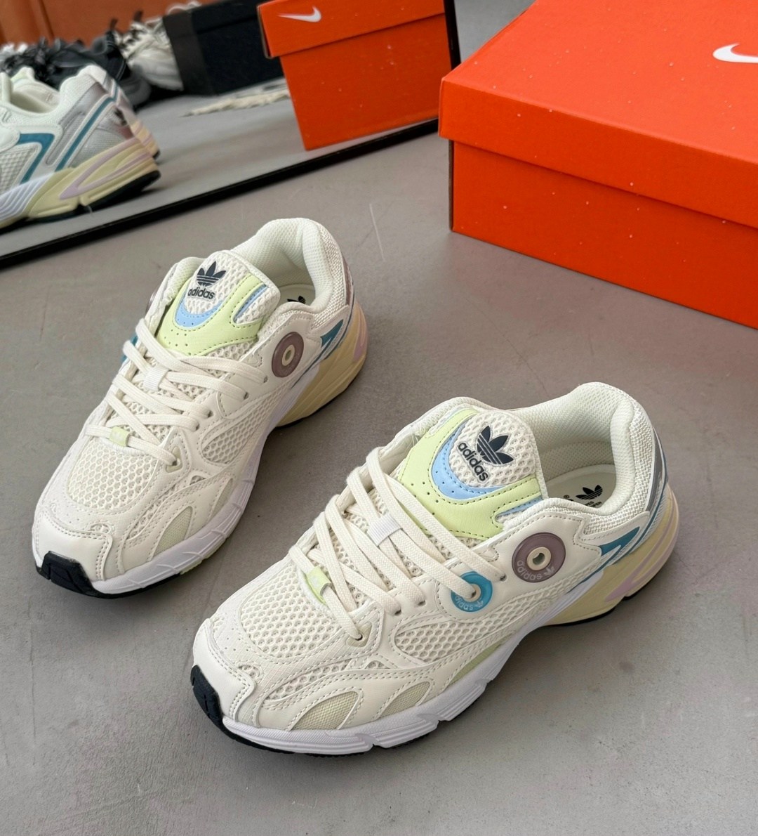 кроссовки женскиe,кроссовки,кроссовки adidas,кроссовки женские adidas,оригинальные кроссовки
