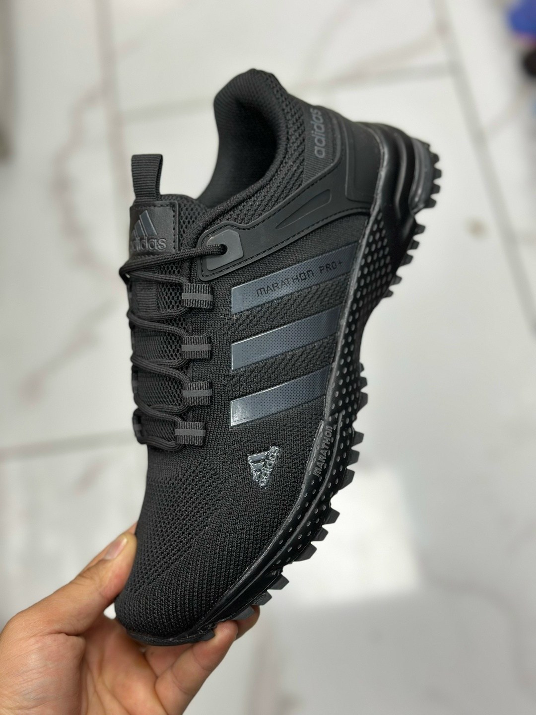 кроссовки adidas,кроссовки,кроссовки мужские adidas,кроссовки adidas marathon,мужской кроссовки