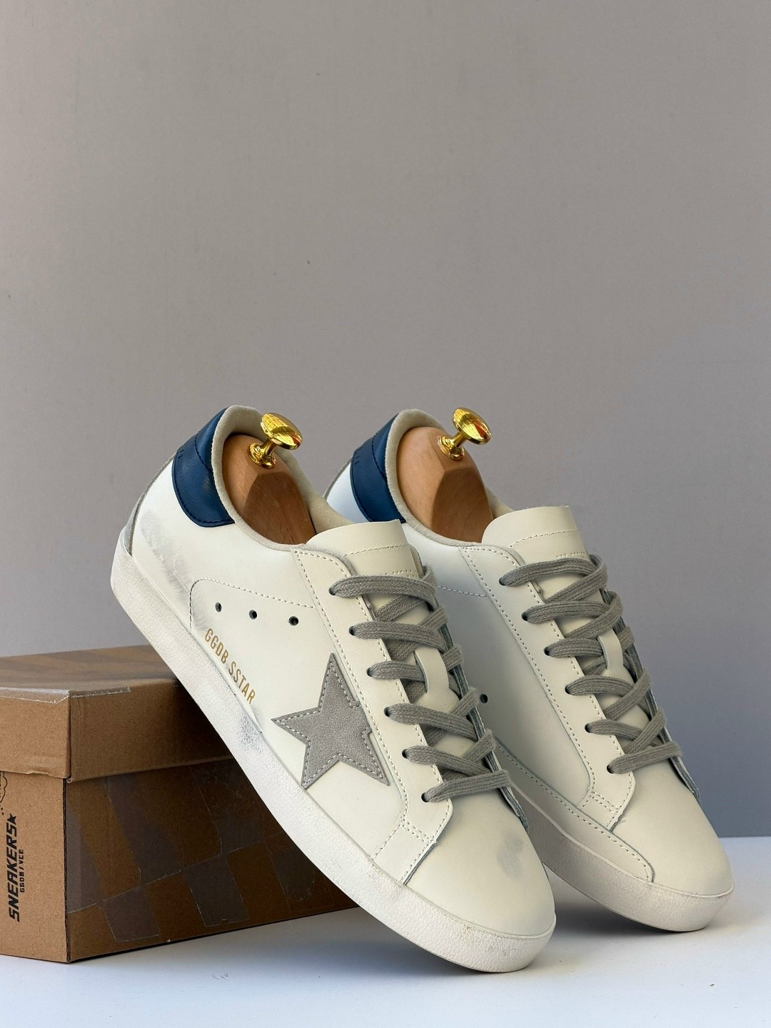,golden goose super-star,кроссовки golden goose,golden goose,golden goose off white super star sneakers
