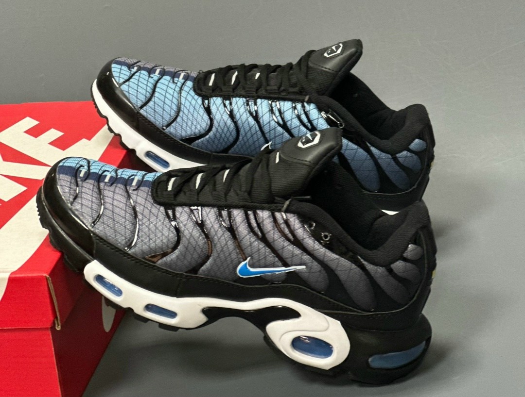 кроссовки nike air max tn plus,nike air max plus tn,кроссовки nike air max plus tn grey black,кроссовки nike air max plus,кроссовки мужские nike air max tn plus