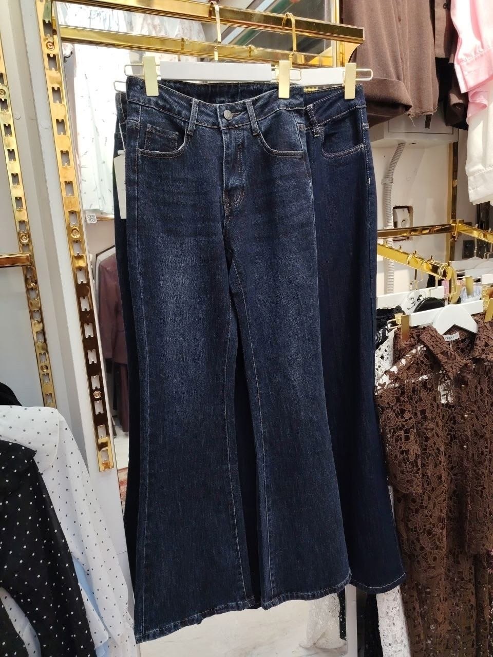 джинсы клеш от колена синие nicejeans,женские джинсы клеш,джинсы клеш от колена,джинсы клеш от колена с высокой посадкой стрейч laminia,джинсы женские